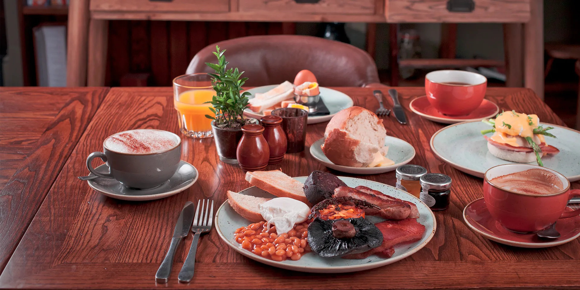 A full Cooked Breakfast from the Macclesfield’s Breakfast menu